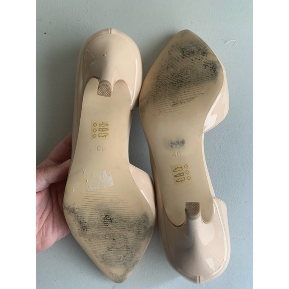 Carvela Kurt Geiger Mid Heel Patent Leather Court Heels Nude Women’s Size 40 - Picture 6 of 8